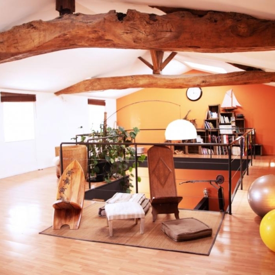  Annonces VILLEFRANCHE : Maison / Villa | MORANCE (69480) | 256 m2 | 365 000 &euro; 