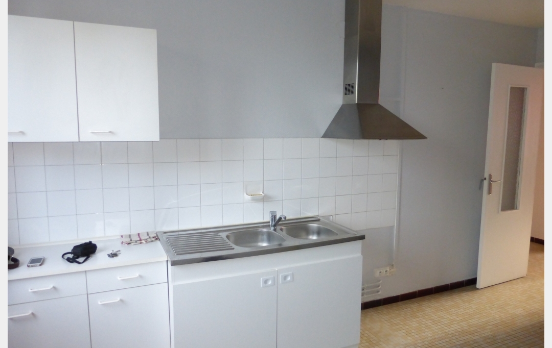 Annonces VILLEFRANCHE : Appartement | VILLEFRANCHE-SUR-SAONE (69400) | 60 m2 | 99 000 &euro; 
